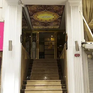 Hotel River