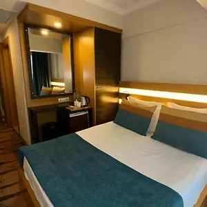 https://ilayda-hotel-kusadasi.aegeanhotels.net