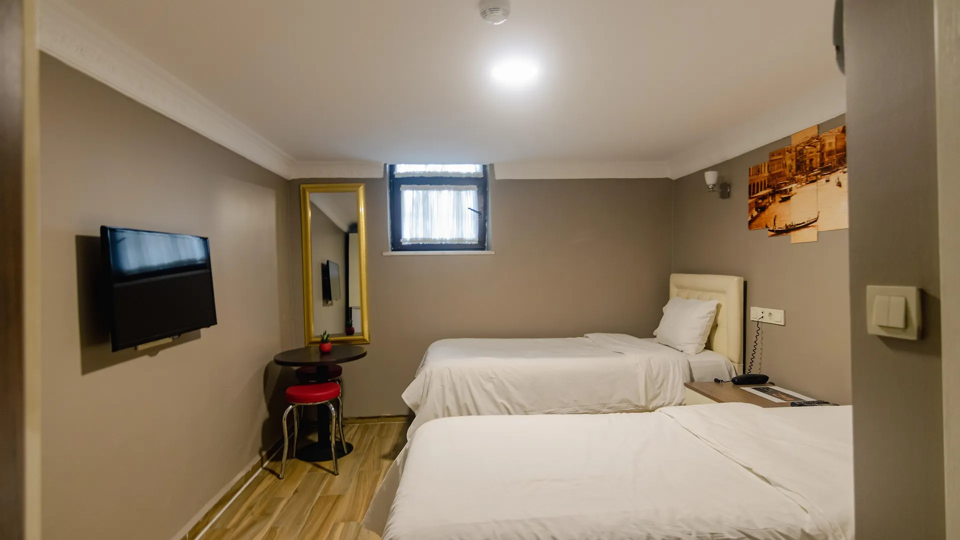 Zendy Suite Hotel Κωνσταντινούπολη 2*,